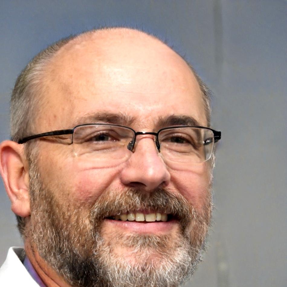 Portrait de Marc Dubois, spécialiste en gestion des risques